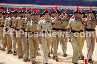 India Karnataka bangalore News Photo - NCC cadets partake March Past ...